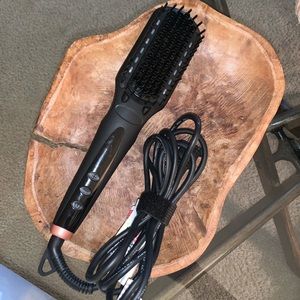 AMIKA POLISHED PERFECTION STRAIGHTENING BRUSH